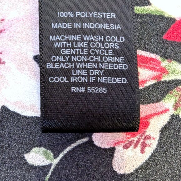 Express	| Open Ladder-Back Panels Floral Sleeveless Top Black | Size Small - Picture 8 of 10